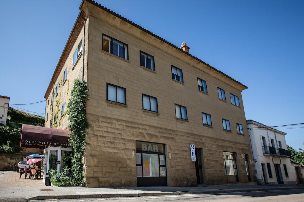 Hotel Villa De Ayerbe Luaran gambar